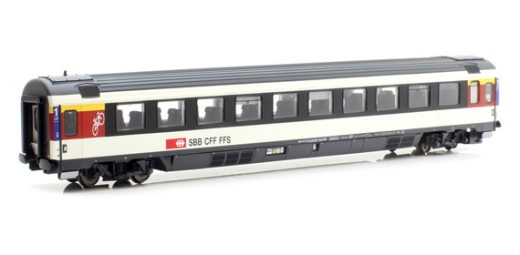 LSModels LS47373 - EC personenwagen, 1e klas. Apm SBB, aflevering VI, wit/rood/zwart