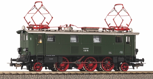 PIKO 51418 - Elektrische locomotief/geluid E 32 15 DB III + PluX22 Dec.