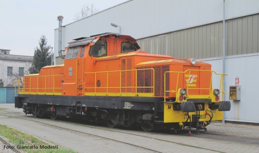 PIKO 52857 - Locomotiva diesel/suono D.145.2028 FS VI + Plux22 Dec.