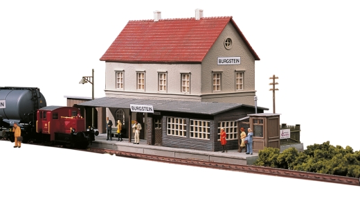 PIKO 61820 - Burgstein train station