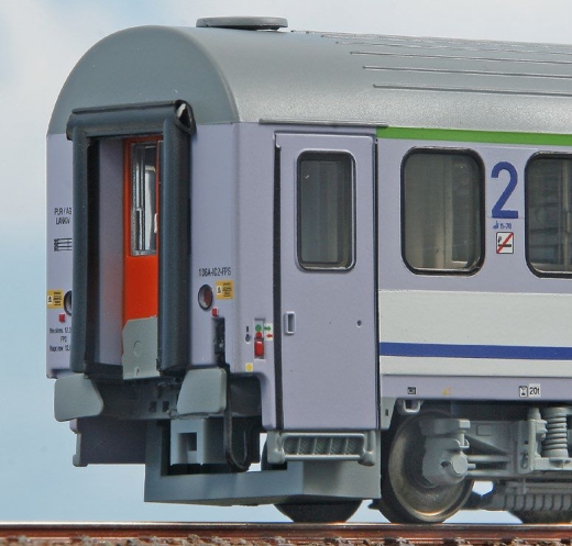 ACME AC52723 - Carro IC tipo 136A, 2da clase. PKP, 2do No.