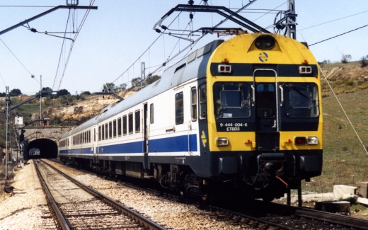 Electrotren HE2022S - RENFE, unidad múltiple eléctrica de la serie 444, unidad múltiple 444-011, época V, con decodificador de sonido DCC