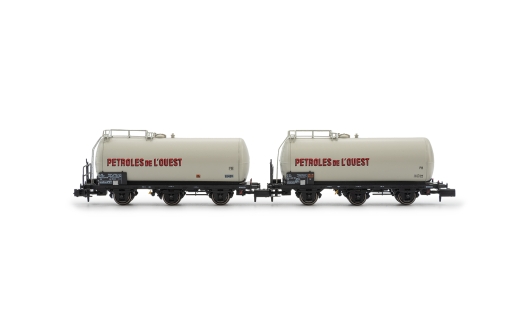 Arnold HN6677 - SNCF, 2-piece set of three-axle tank wagons, Petroles de lOuest, Ep. IV