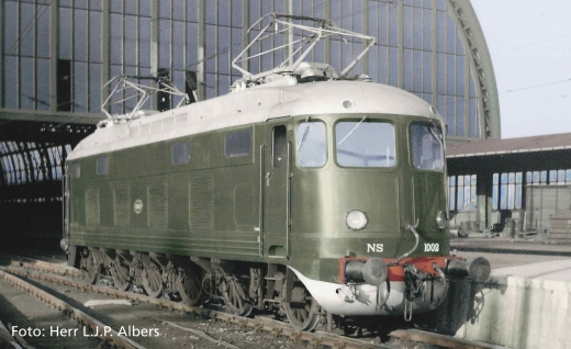 PIKO 97500 - Elektrische locomotief Rh1000 NS III + DSS PluX22